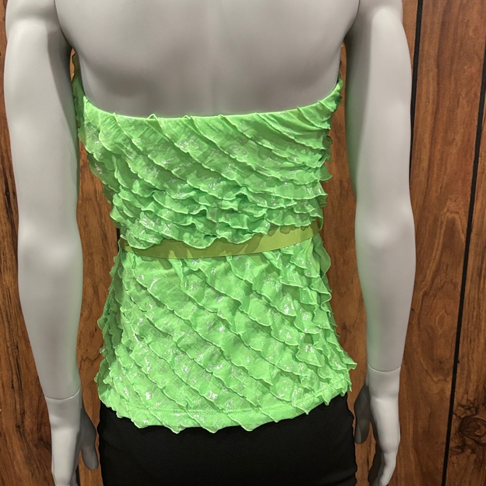 Green Ruffled Strapless Tank Top - Picture 6 of 10
